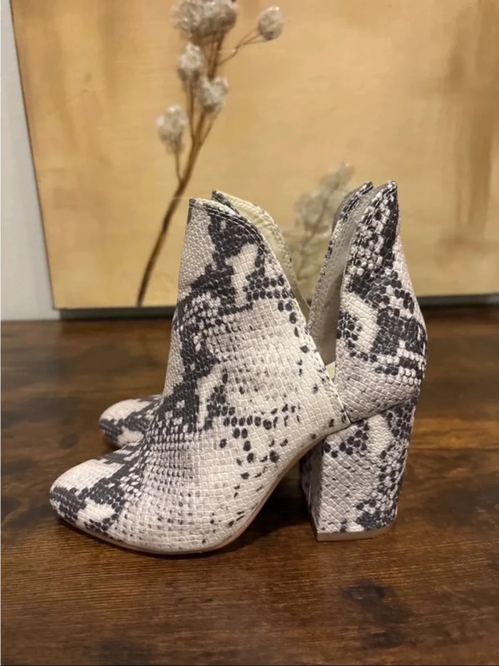 Steve Madden White & Gray Snake-Print Ankle Boots